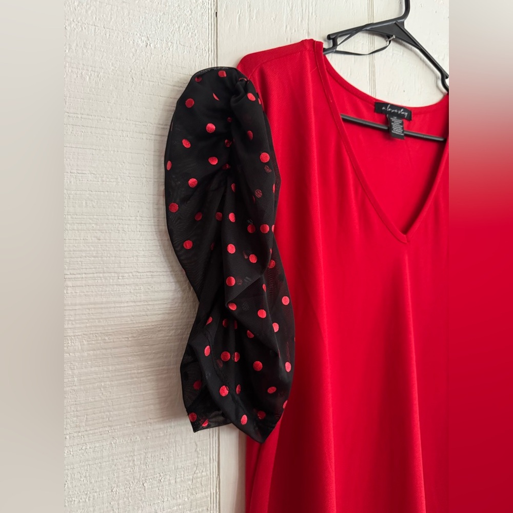 Adrienne Vittadini Red V-Neck Blouse with Black Polka Dot Puff Sleeves - Picture 2 of 6